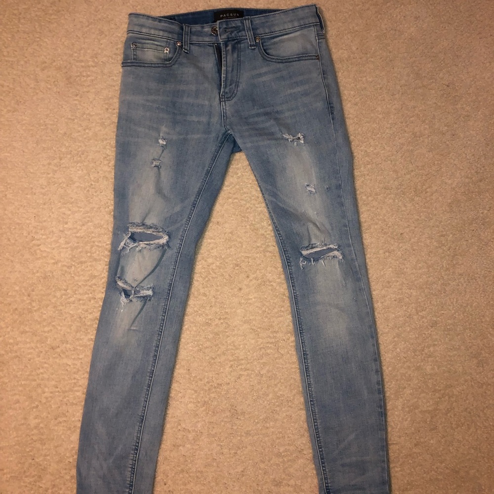 Men’s Ripped Jeans
